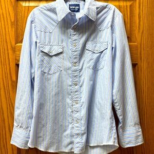 Wrangler western fit pearl snap size medium